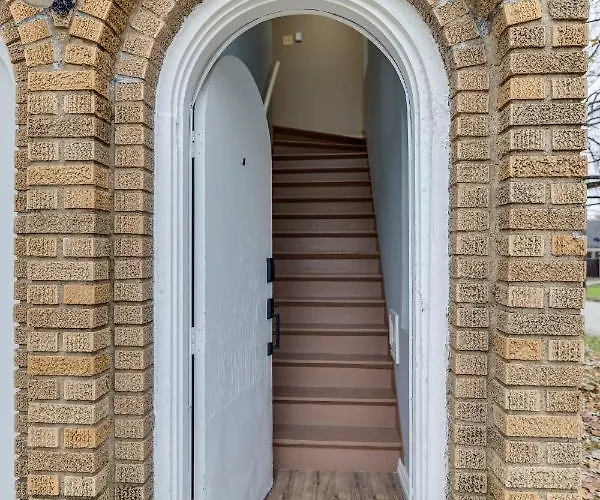 Modern And Spacious Minutes To Fw And Stockyards * Fort Worth