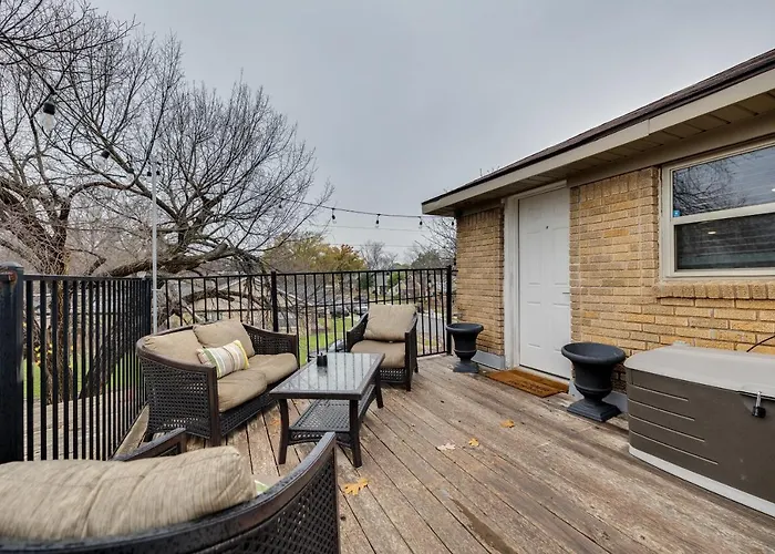 Modern And Spacious Minutes To Fw And Stockyards Fort Worth